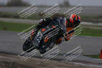 media/Nov-30-2025-TrackDaz (Sun) [[d8b22663df]]/B Group/Session 2 (Sunset)/